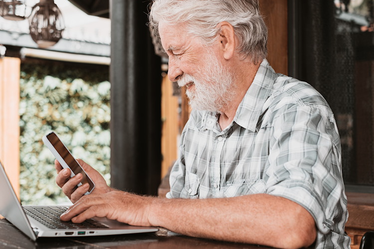 Drei Viertel der Senioren sind online Drei Viertel der Senioren sind online