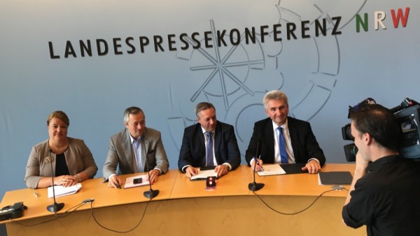 Nordrhein-Westfalen schließt mit Telefónica, Telekom und Vodafone Pakt gegen Funklöcher und für beschleunigten Netzausbau